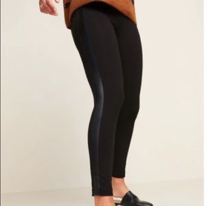 Black faux-leather panel leggings- L